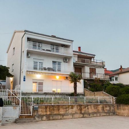קריקווניצה Apartmani Kristijan מראה חיצוני תמונה